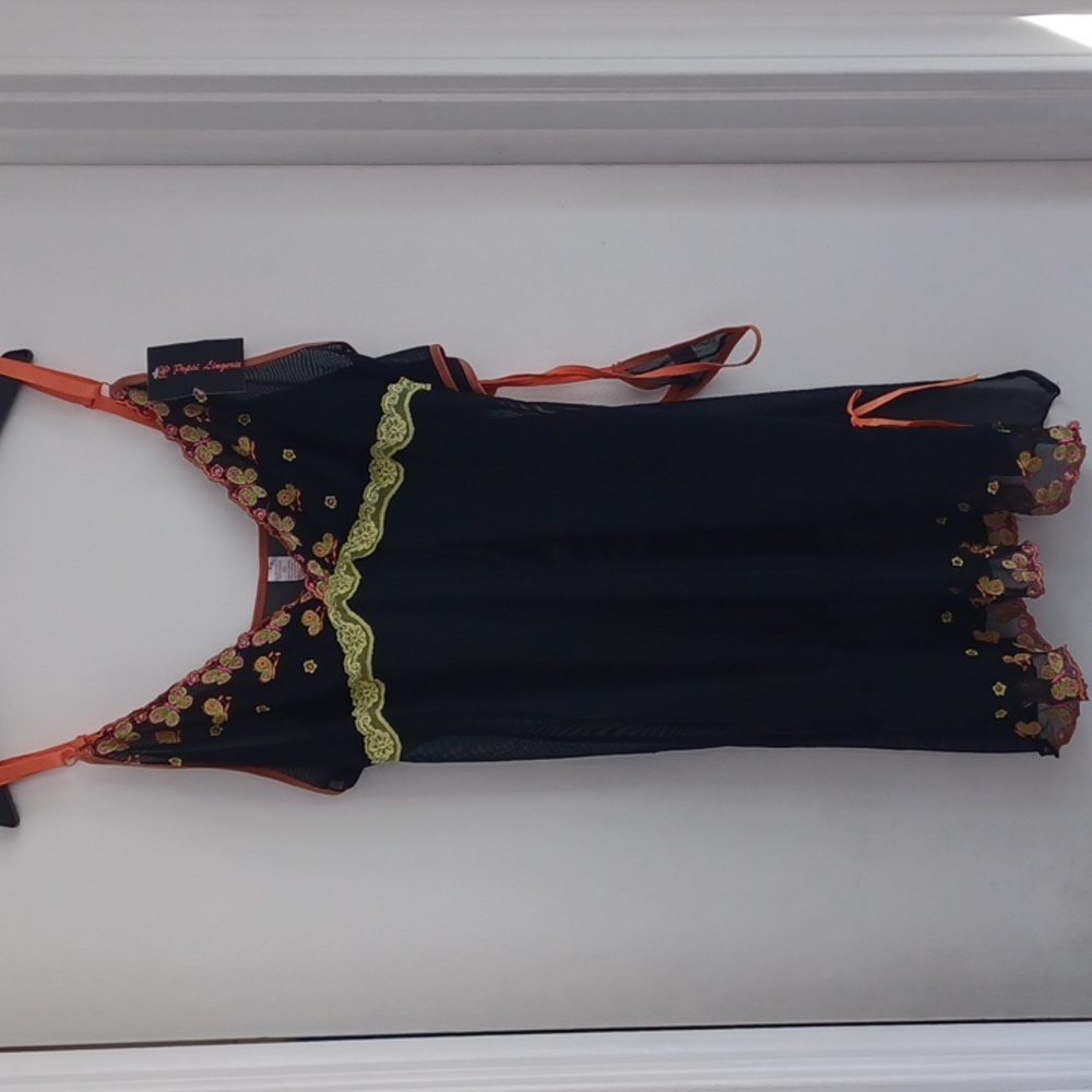 Popsi Lingerie 3x set cami/thong. Black- yellow orange pink butterflies. Mesh.
